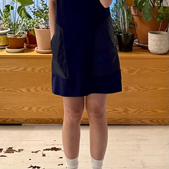 BCBGMaxAzria Dress size M - Picture 2 of 8